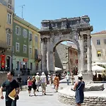 Tea Pula